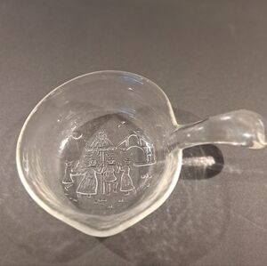 Vtg Glass Porringer w/ Engraved Scandinavian Scene On the Bottom. 